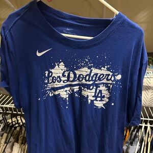 XXL Dodgers shirt